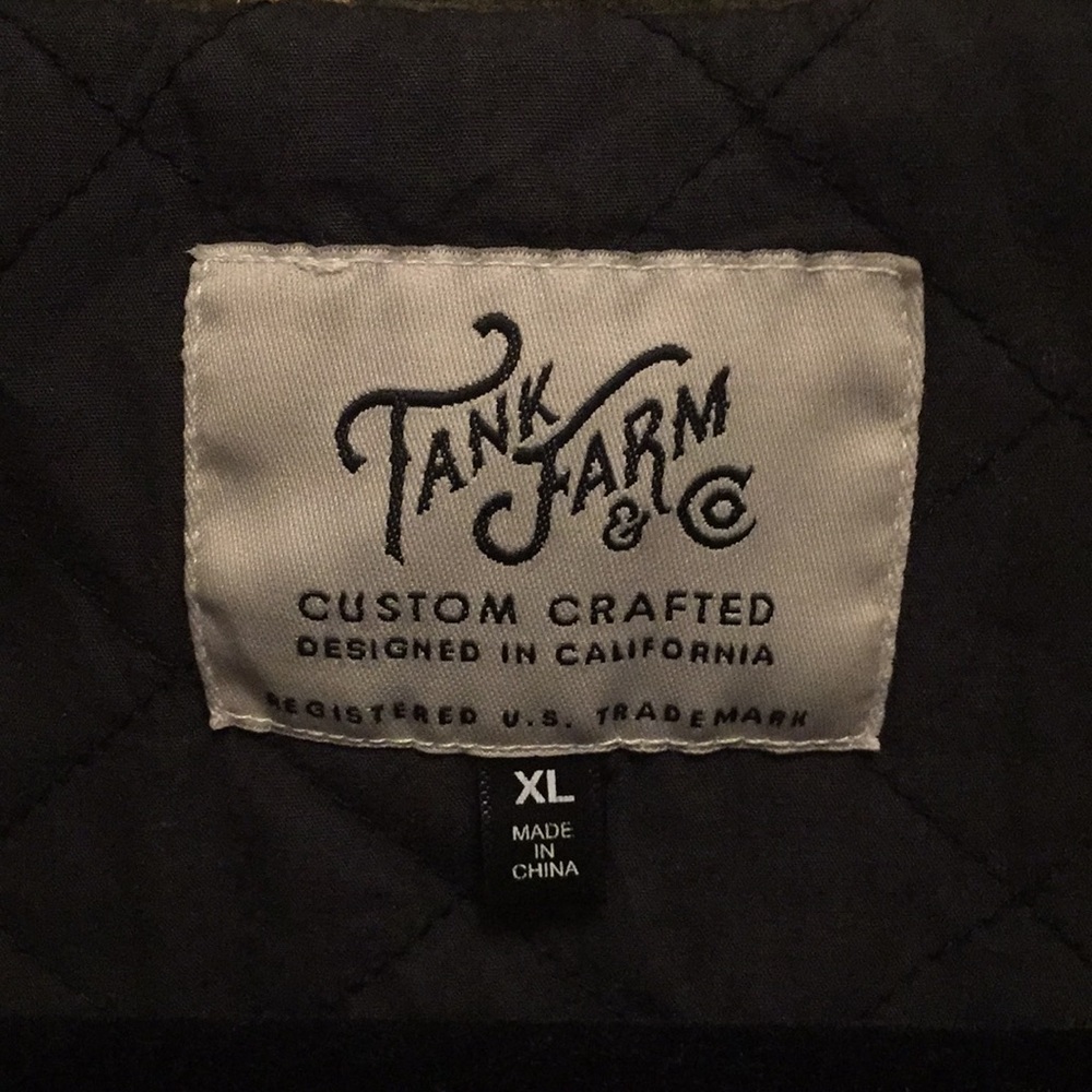Tank Farm jacket - Picture 2 of 2
